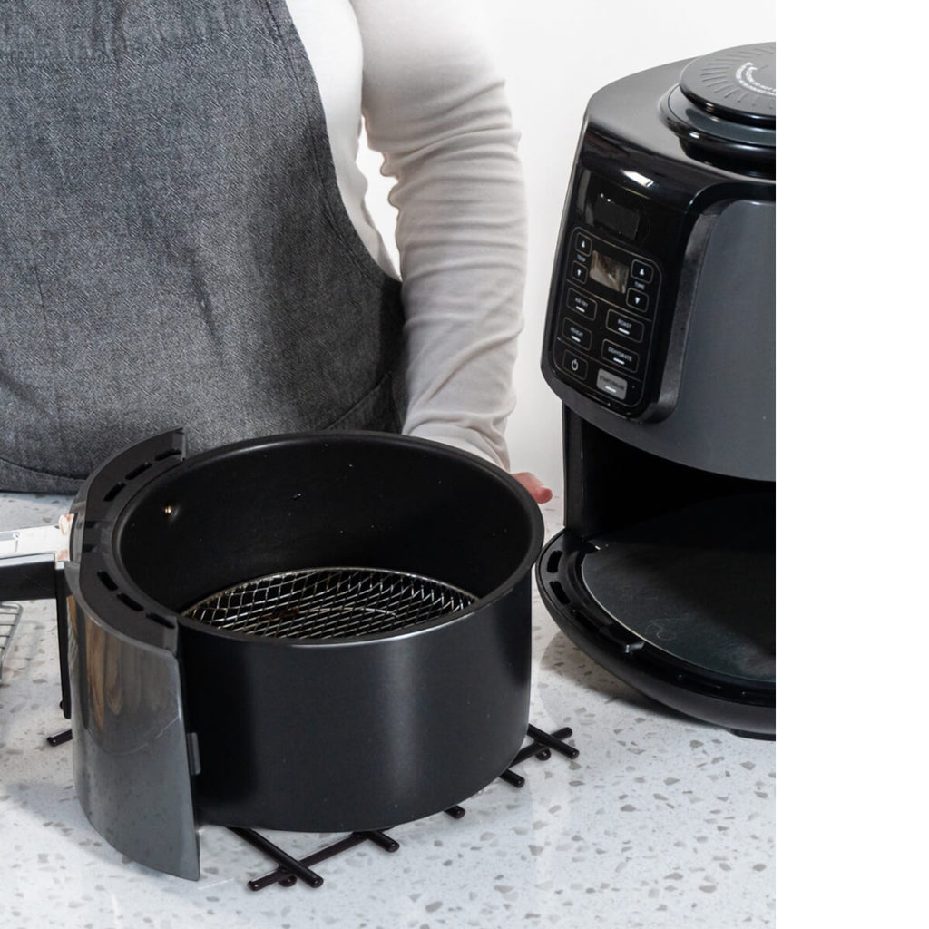 2-Piece Metal Black Trivet Set – 20×20 cm Heat-Resistant Worktop Protectors