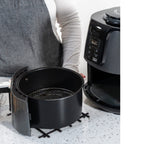 2-Piece Metal Black Trivet Set – 20×20 cm Heat-Resistant Worktop Protectors